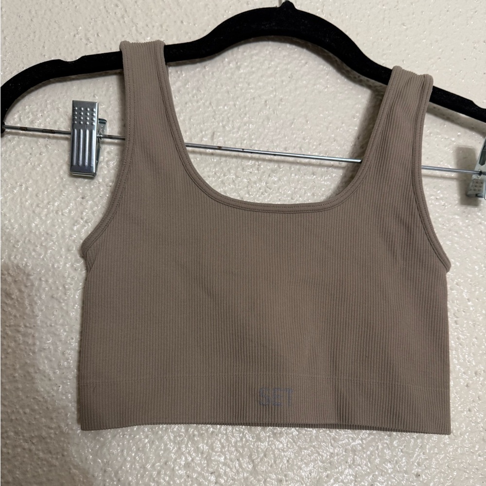 Set Active sand color Sculptflex Box Cut Ribbed Women's Sports Bra size XS